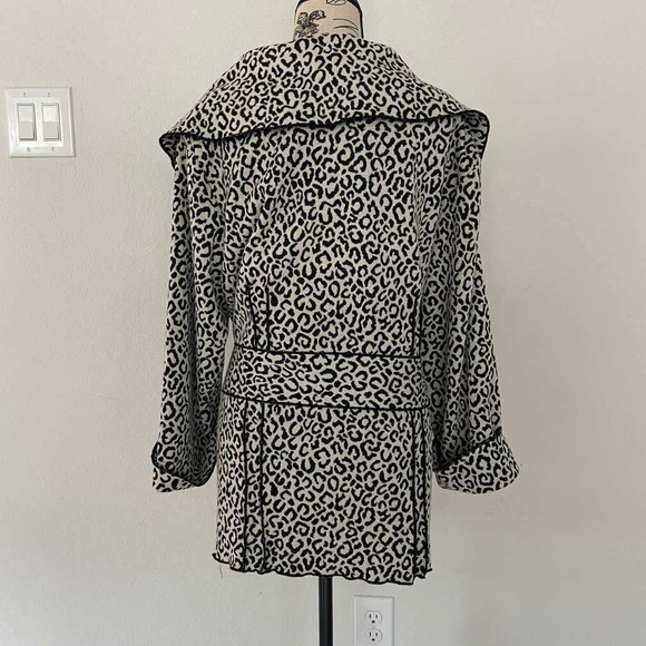 VTG TWEEDS Woman 3X‎ Leopard Print Knit Belted Duster Cardigan Coat Jacket - Picture 5 of 9